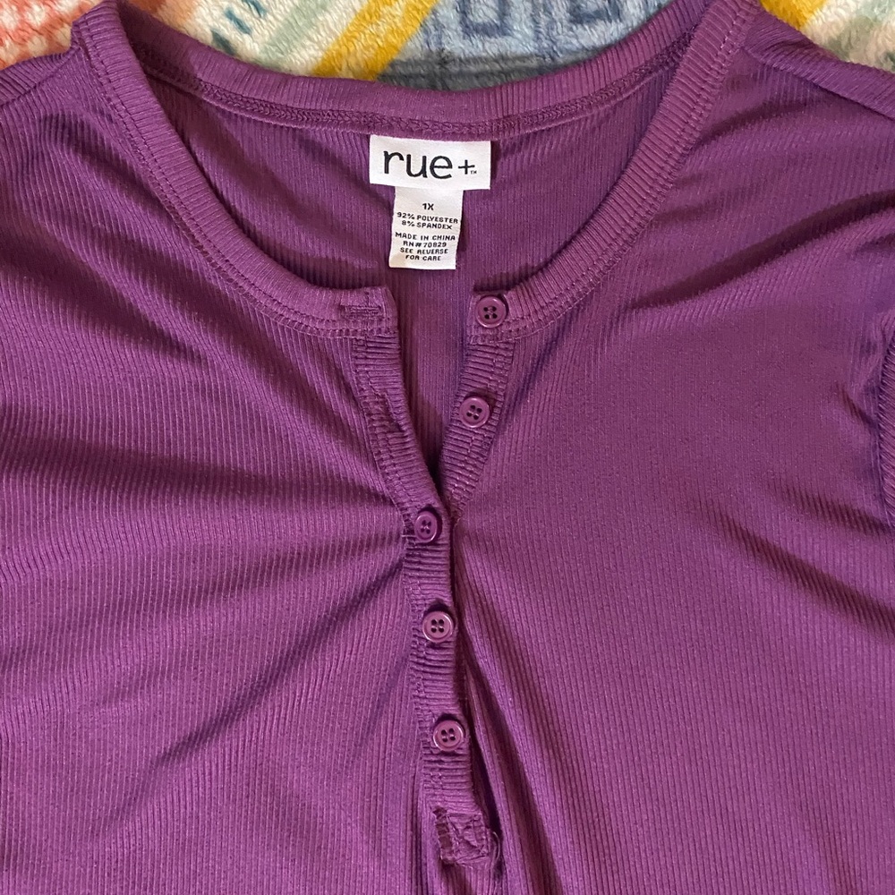1x Rue+ Top - Picture 2 of 3